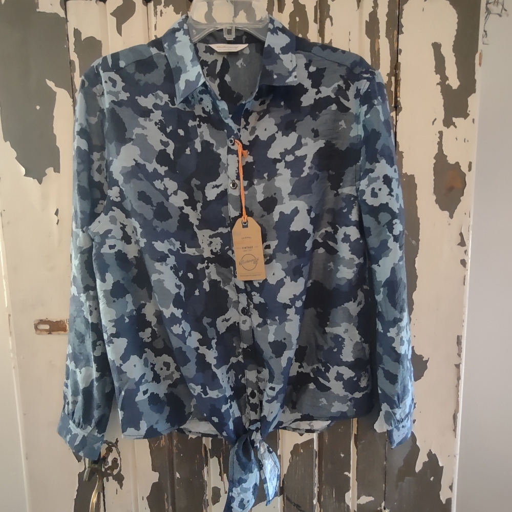 TIE-FRONT BLUE CAMO, BY WEATHERPROOF NWT, No Pricing.  Sm/Medium